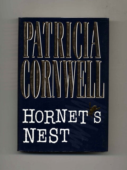 Book #26104 Hornet's Nest - 1st Edition/1st Printing. Patricia Cornwell.