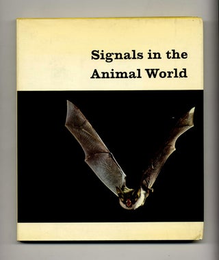 Book #51892 Signals in the Animal World. Dietrich Burkhardt, Wolfgang Shleidt, Helmut Altner